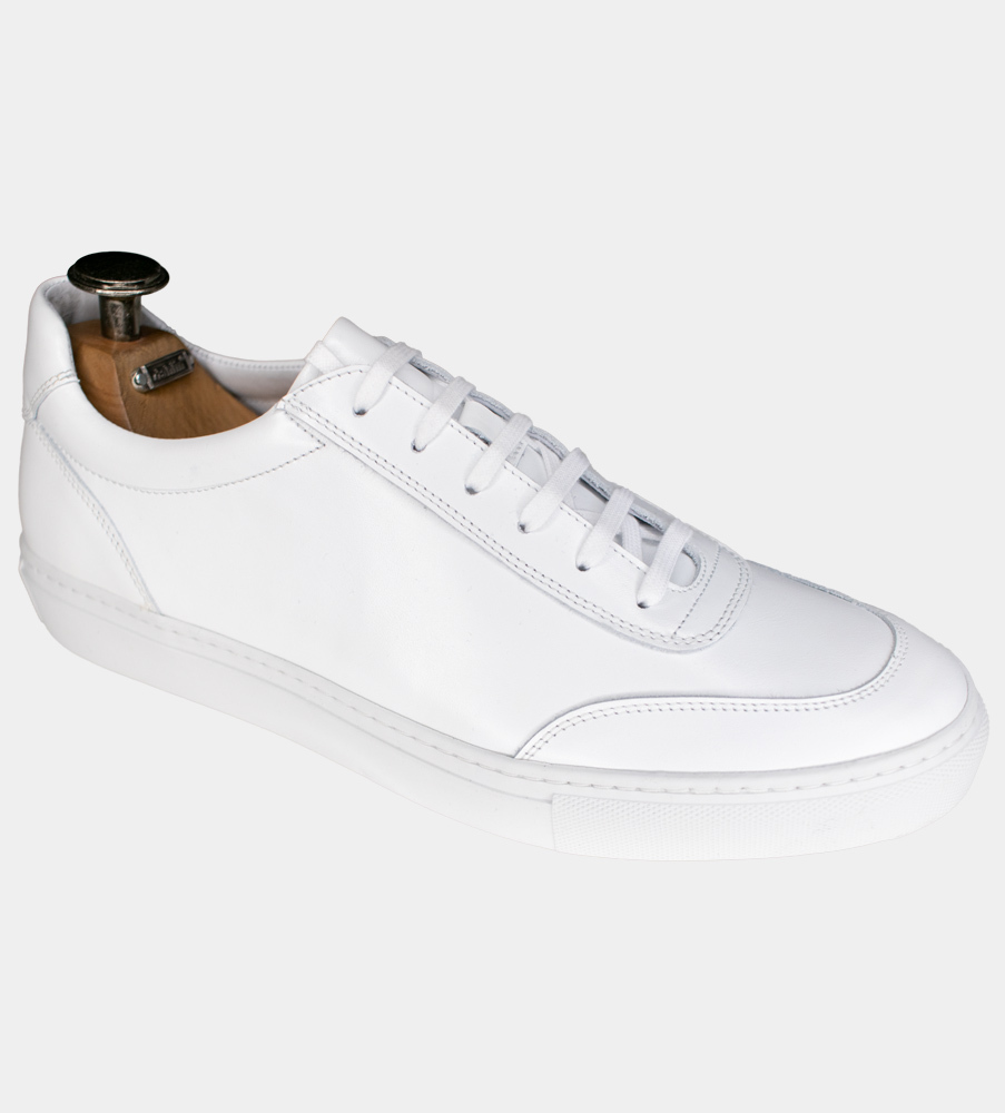 AVIERO VIT SNEAKER-39