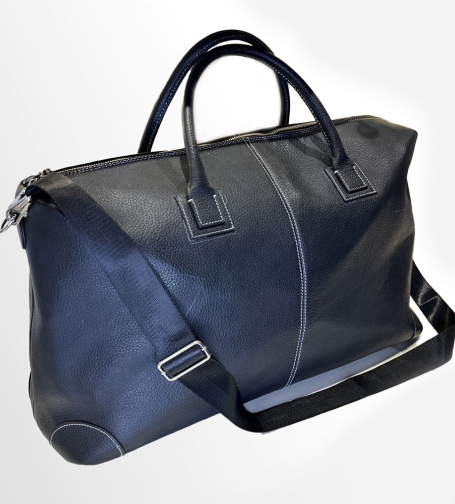 Black Leather Weekend Voyager Bag, ull