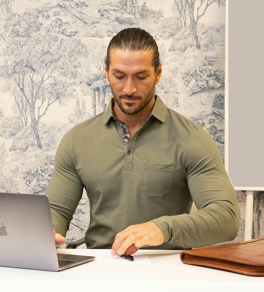 KINGSLEY LÅNGÄRMAD PIKÉTRÖJA i JERSEY-KVALITET - GRÖN KINGSLEY LÅNGÄRMAD PIKÉTRÖJA i JERSEY-KVALITET - GRÖN