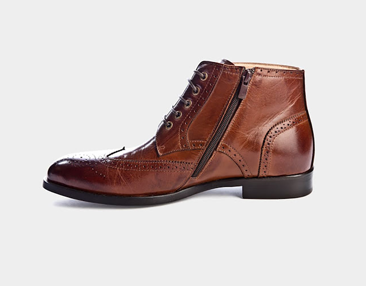 Brogue boots